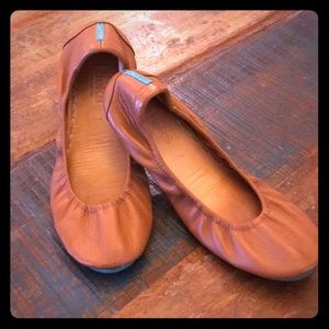 Chestnut Tieks